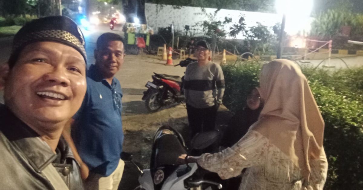 Kang Hariri\'BM\'79\' Kaperwilprov Banten Media Online, Silaturahmi dan Jenguk Anak Ustadz Falah Di Primaya Hospital